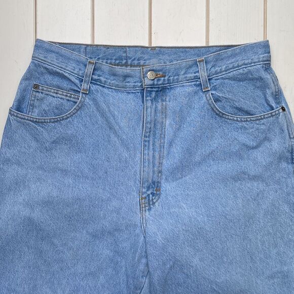 Vintage Mom Light Wash Jeans - Picture 5 of 9